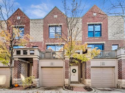2743 N Wayne Ave APT B, Chicago, IL, 60614