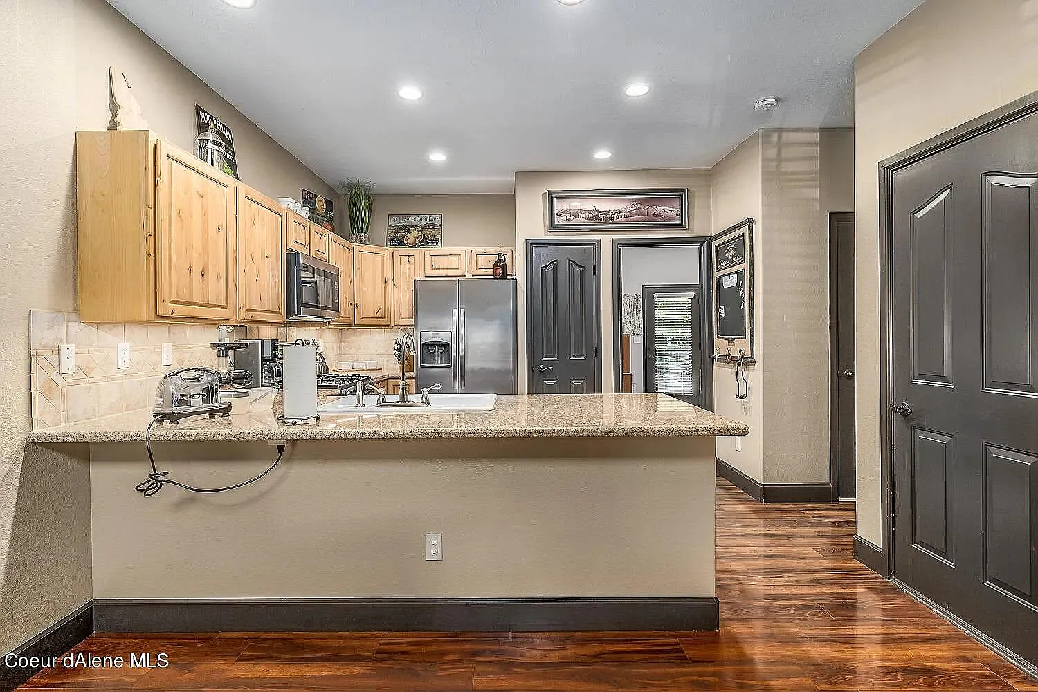 3 bed, 2.5 bath, 1342 sqft, $2,300 — Photo 4