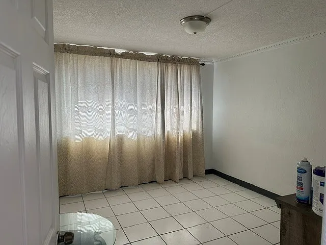 SW 51st Pl — Photo 8