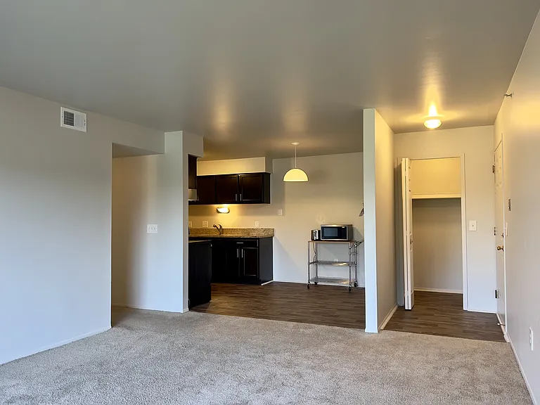 Dover Hills Apartments — Photo 55