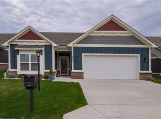 4290 W Hidden Preserve Cv, New Palestine, IN 46163