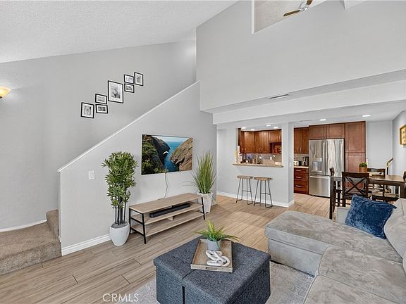 5th image of 435 W 9th St Unit B3