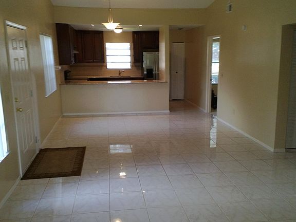 3rd image of 10024 Lake Oak Cir