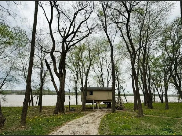 5700 River Forest Rd, Cannelton, IN 47520