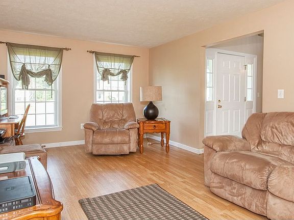 Den, Dining or Living Room