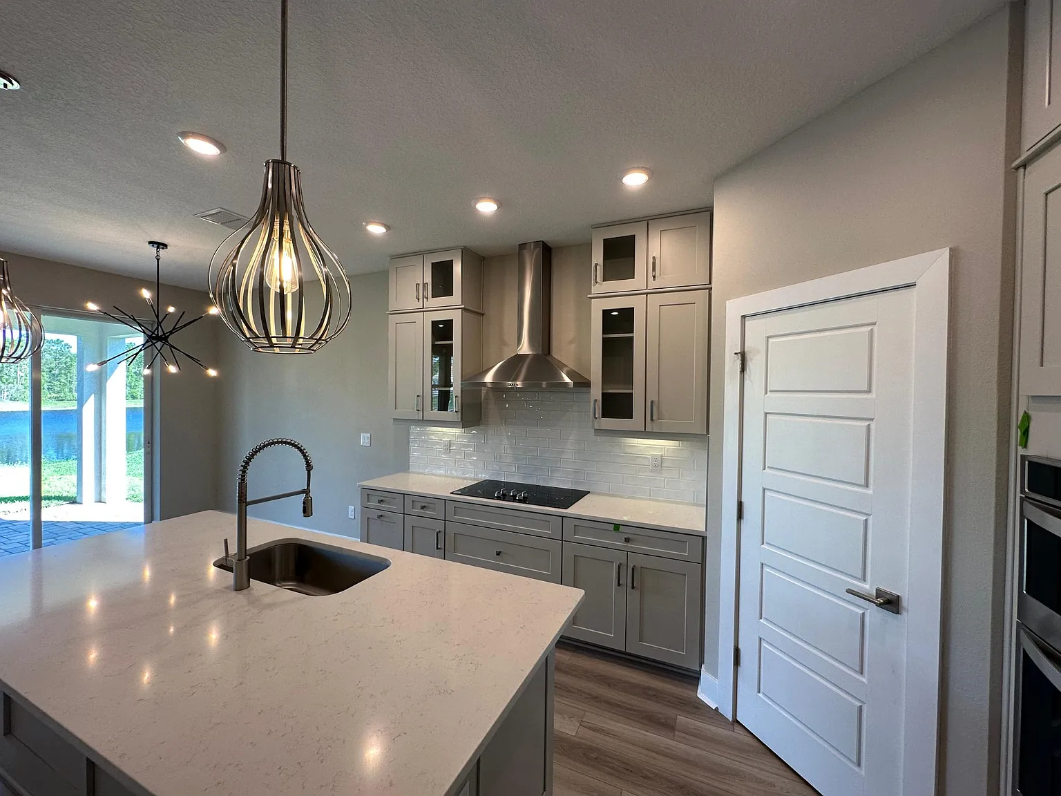 452 Daylily Blvd — Photo 2