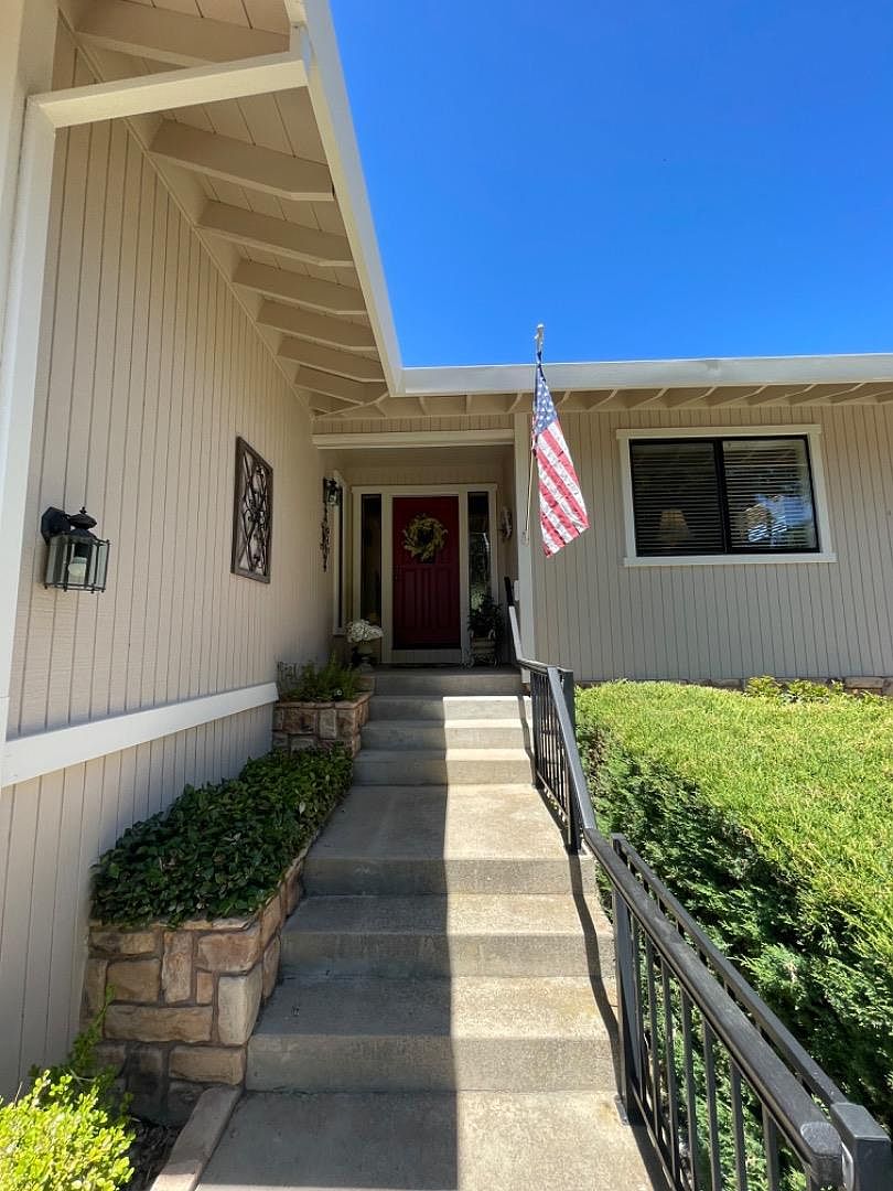 12640 Mount Jefferson St