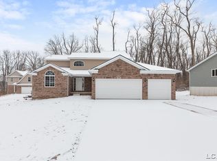1092 Preservation Dr, Tecumseh, MI 49286