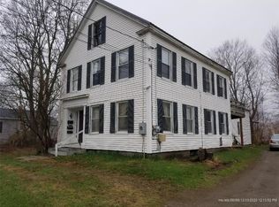 52 Elm St, Newport, ME 04953