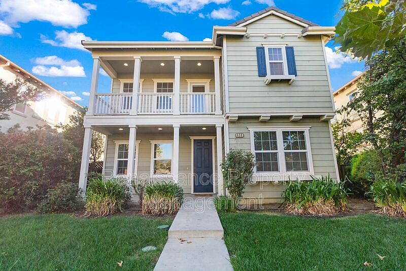1st image of 638 W Gravino Dr