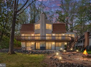 100 Pleasant Grove Rd, Locust Grove, VA 22508