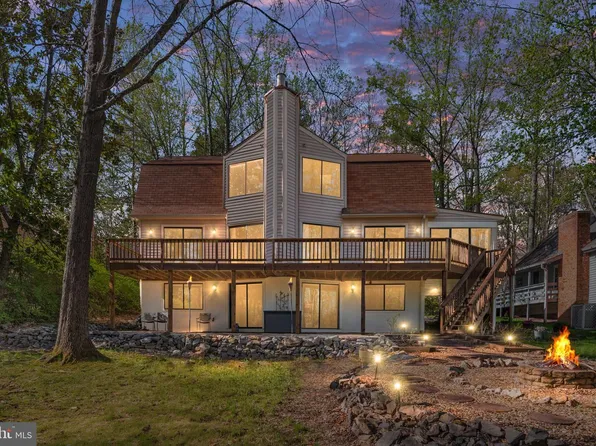 100 Pleasant Grove Rd, Locust Grove, VA 22508