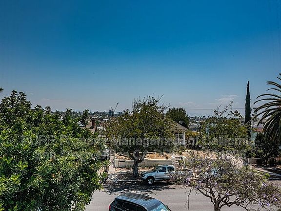 3rd image of 3946.5 Georgia St