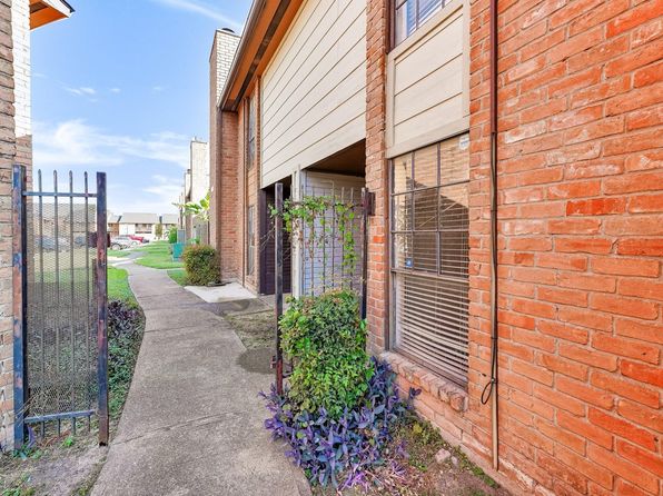9090 S Braeswood Blvd APT 107, Houston, TX 77074