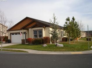 2400 NE Overlook Dr, Hermiston, OR 97838