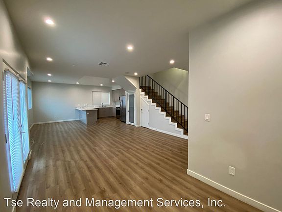 4th image of 22425 Del Valle St APT 5