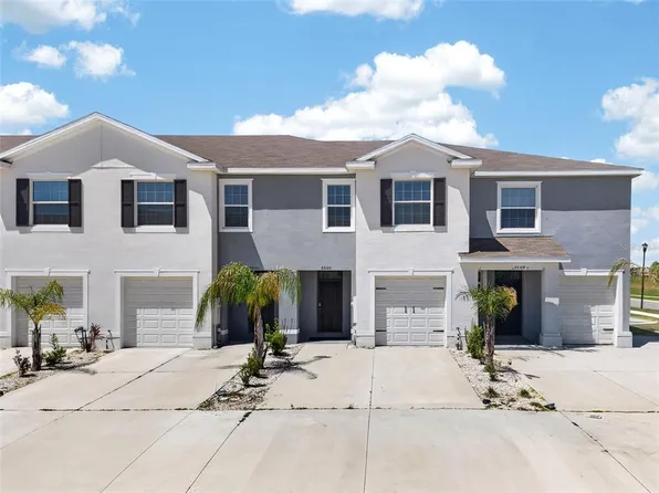 33105 Major Oak Dr, Wesley Chapel, FL 33545