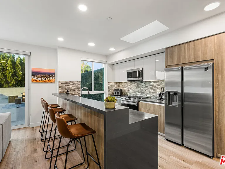4806 Sylmar Ave #Penthouse 2 — Photo 5