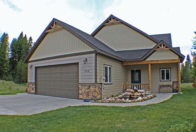 1st image of 752 Deer Forest Dr