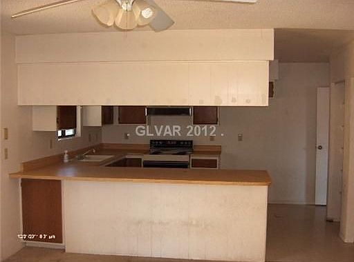 4th image of 251 Duke Of Wales Ct