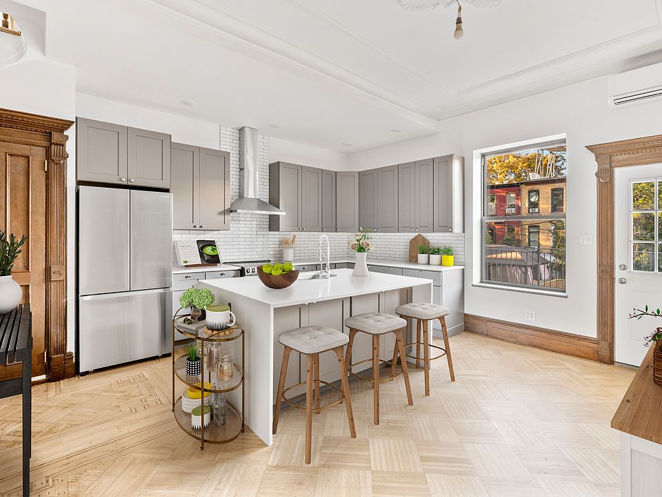 1st image of 605 Macdonough St #3