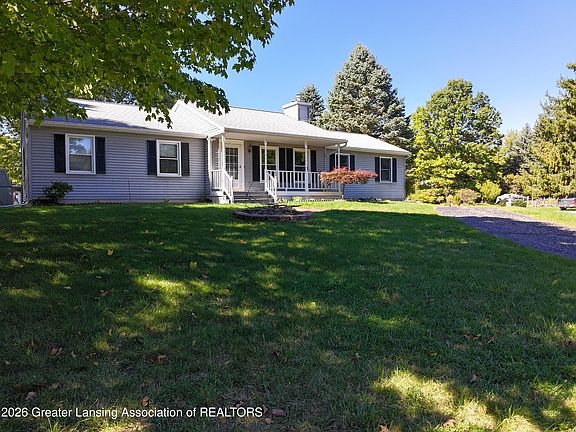 2nd image of 2463 Tiffany Ln