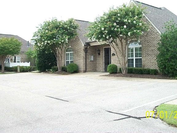 2nd image of 1399 Calumet Farms Dr