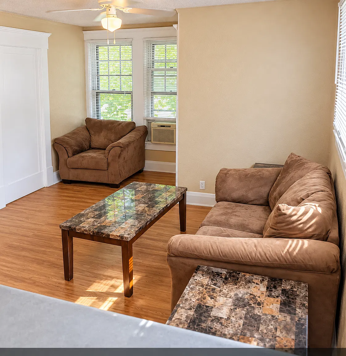 812 West Main Street - 2 — Photo 2