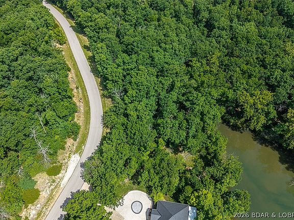 2nd image of 288-289 290 Brookhaven Rd