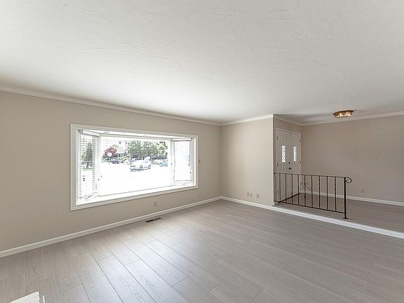 5th image of 716 Harvard Ave APT 1