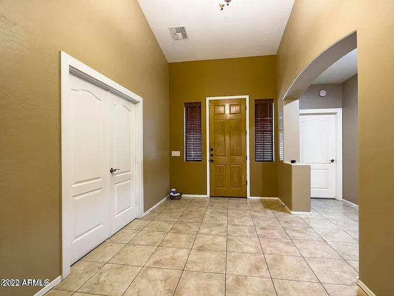 2406 W Sienna Bouquet Pl — Photo 4