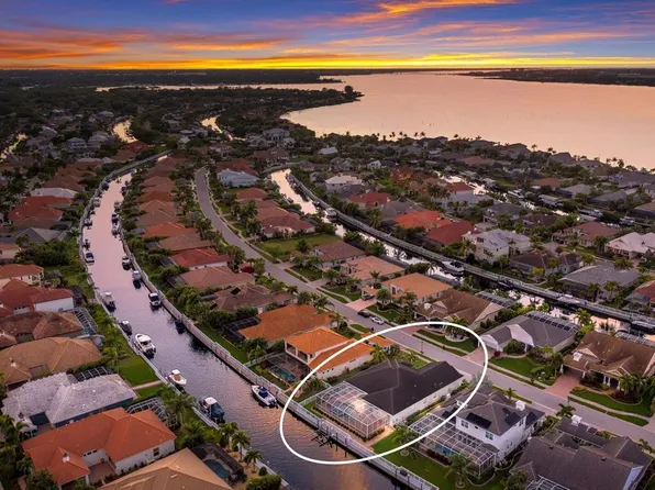 569 Mast Dr, Bradenton, FL 34208