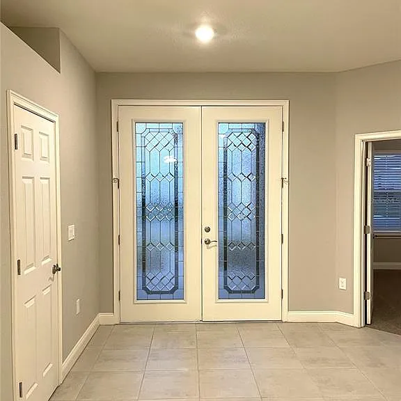 6783 Treymont Dr — Photo 3