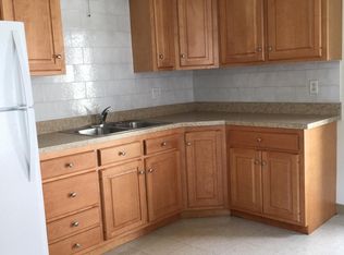 8 Houghton St, Bristol, CT 06010