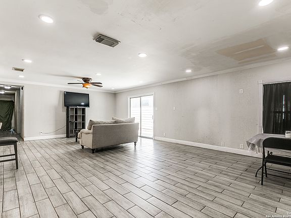 4th image of 9626 Ivy Plain Dr