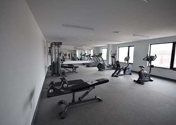 3rd image of 6298 Woodhaven Blvd #5G