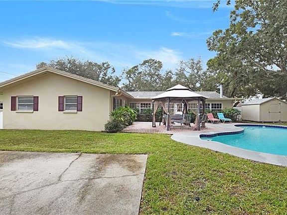 2nd image of 1550 Pennwood Cir S