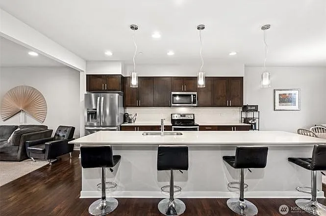 1325 Seattle Hill Rd #L4 — Photo 2