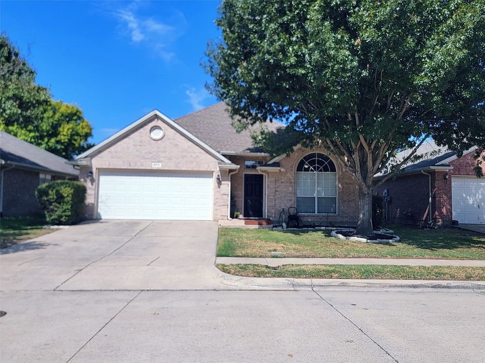 1st image of 8717 Sunset Trace Dr