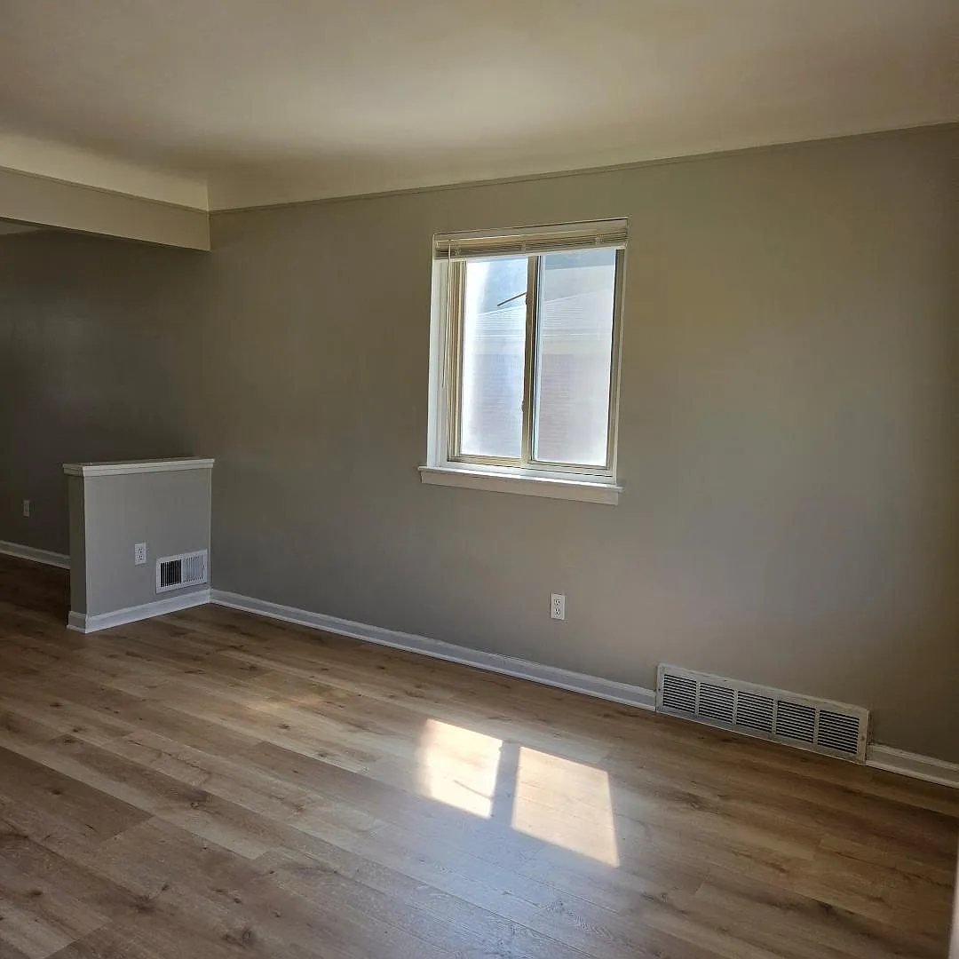 17407 Lamont Ave - 17520 Lamont Ave — Photo 3