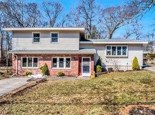 26 Saint Margaret St, Weymouth, MA 02189