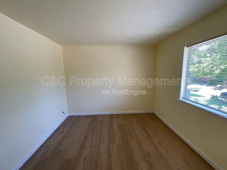 1315 Scossa Ave #2 — Photo 9