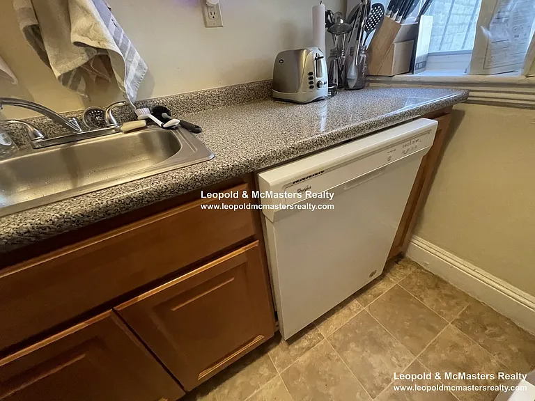 Woodstock Properties — Photo 27