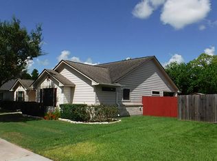 1207 Nichols Ave, Bay City, TX 77414