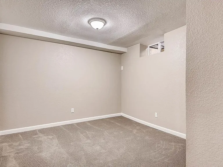 3258 Holly St — Photo 18