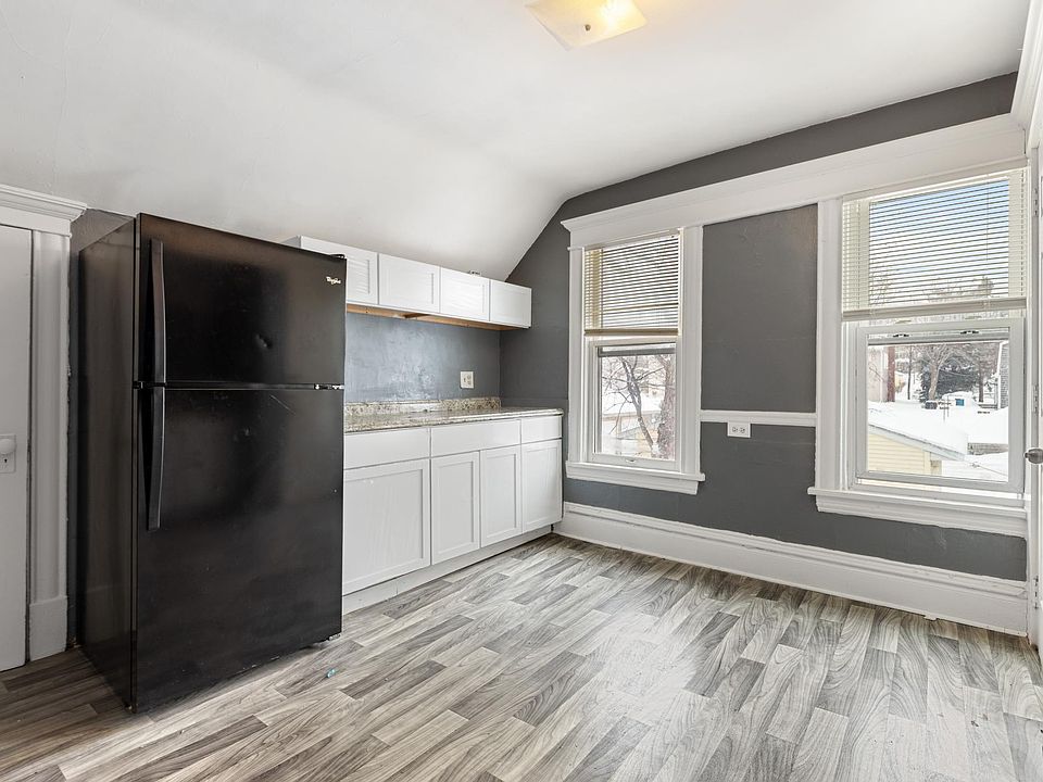 1st image of 2427 N 4th St