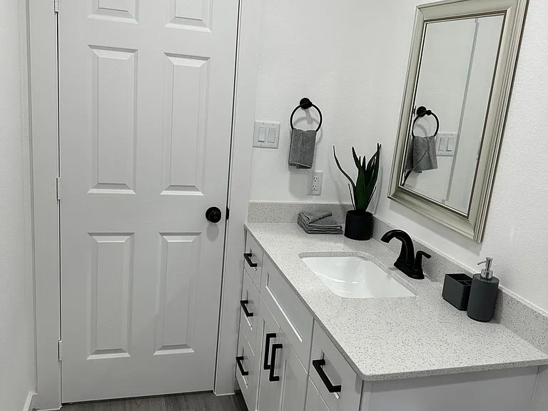 8722 Peachtree St — Photo 20