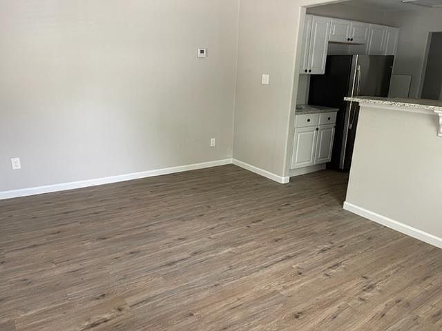 1st image of 523 NE 19th St