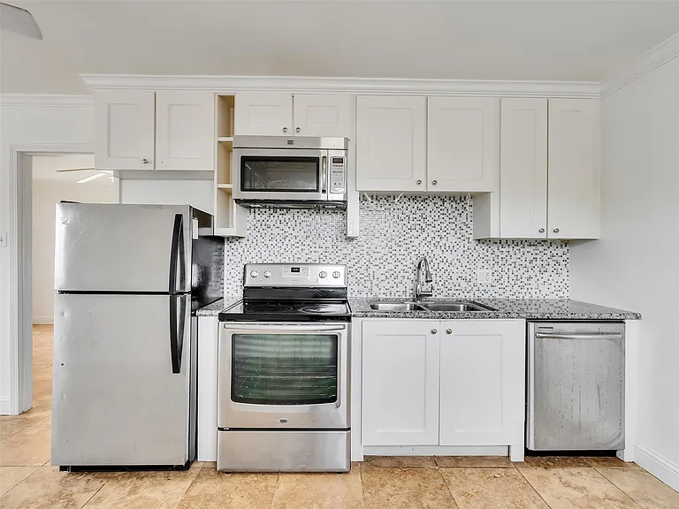 1502 Aldrich St — Photo 30