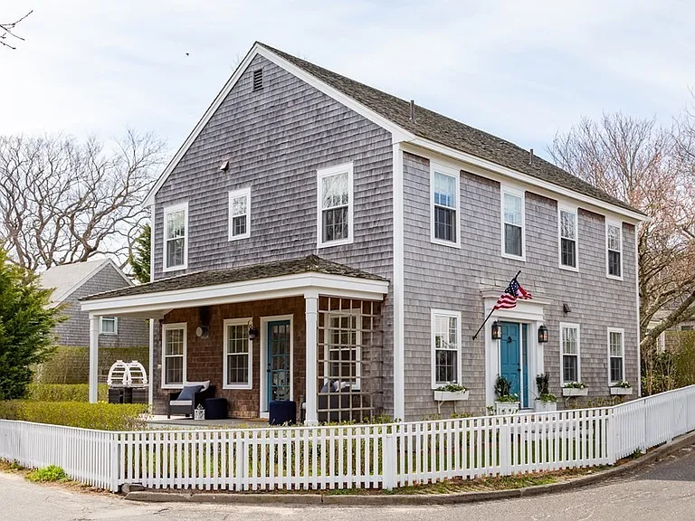 49 Pine St — Photo 1